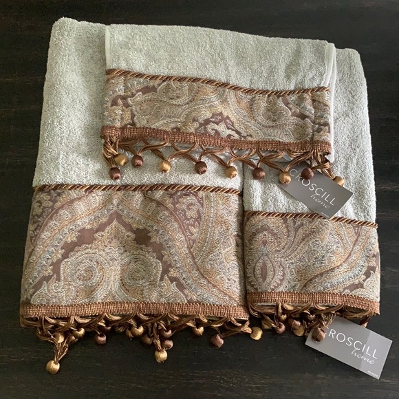 Croscill Bath Croscill Towel Set Nwt Poshmark
